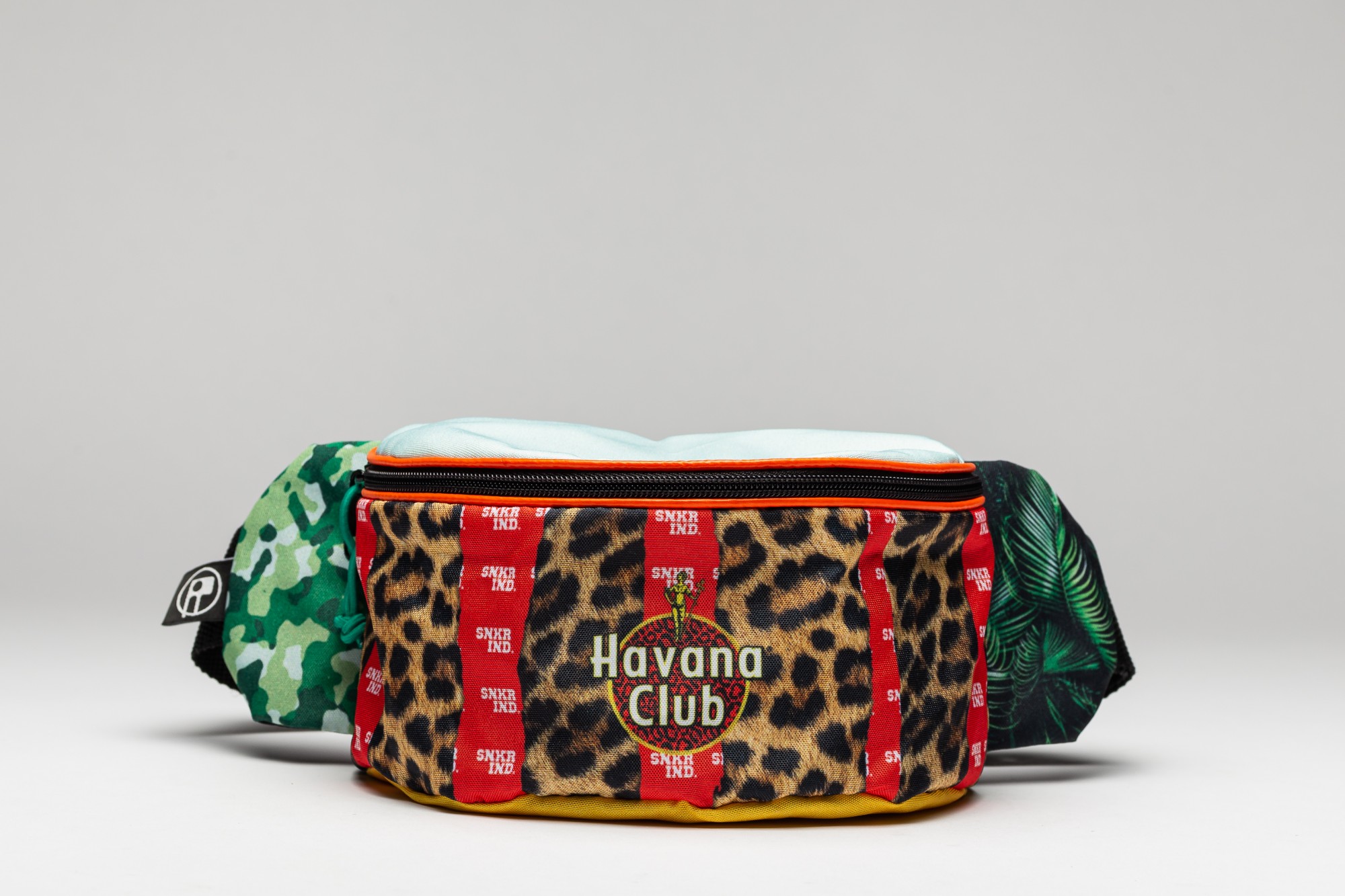x-havana-club-no-labels-bumbag (1)