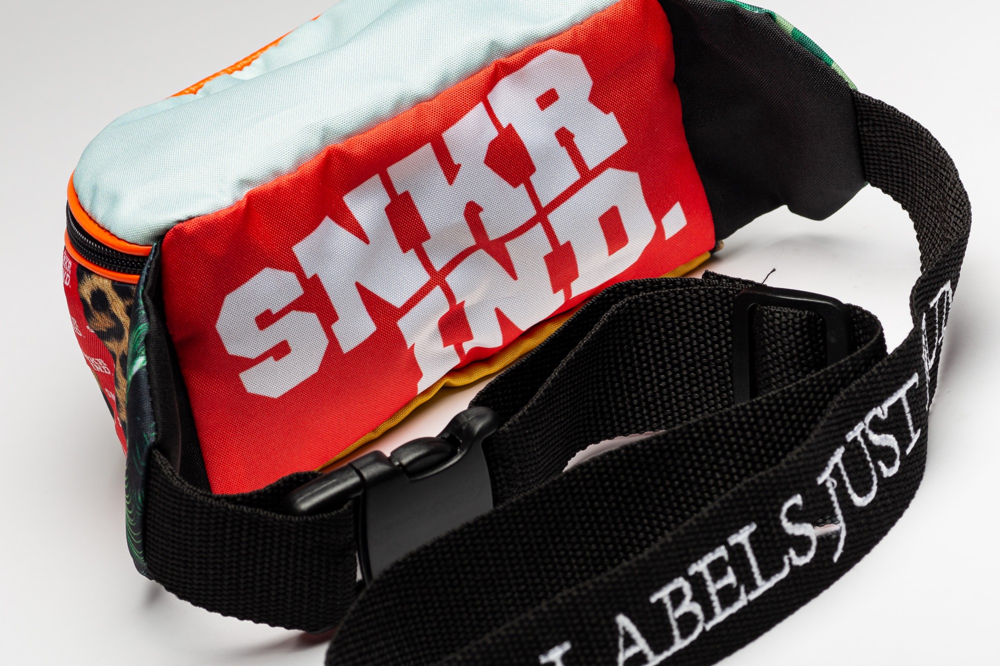 x-havana-club-no-labels-bumbag (2)