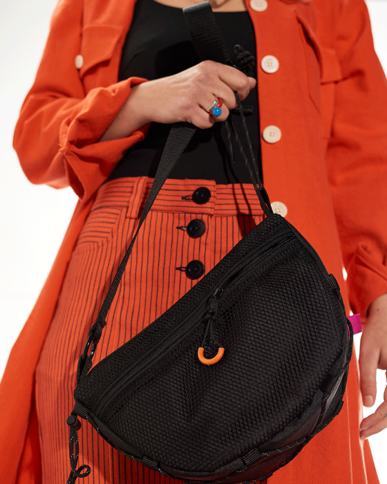 "BLACK" Crossbody-bag - Image 3